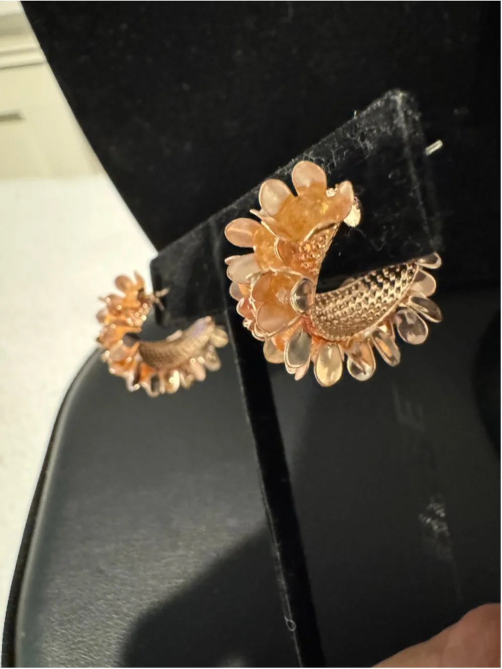 Unbranded Jewelry 4 piece mixed lot. Rhinestone Silver & Rose-tone Peach